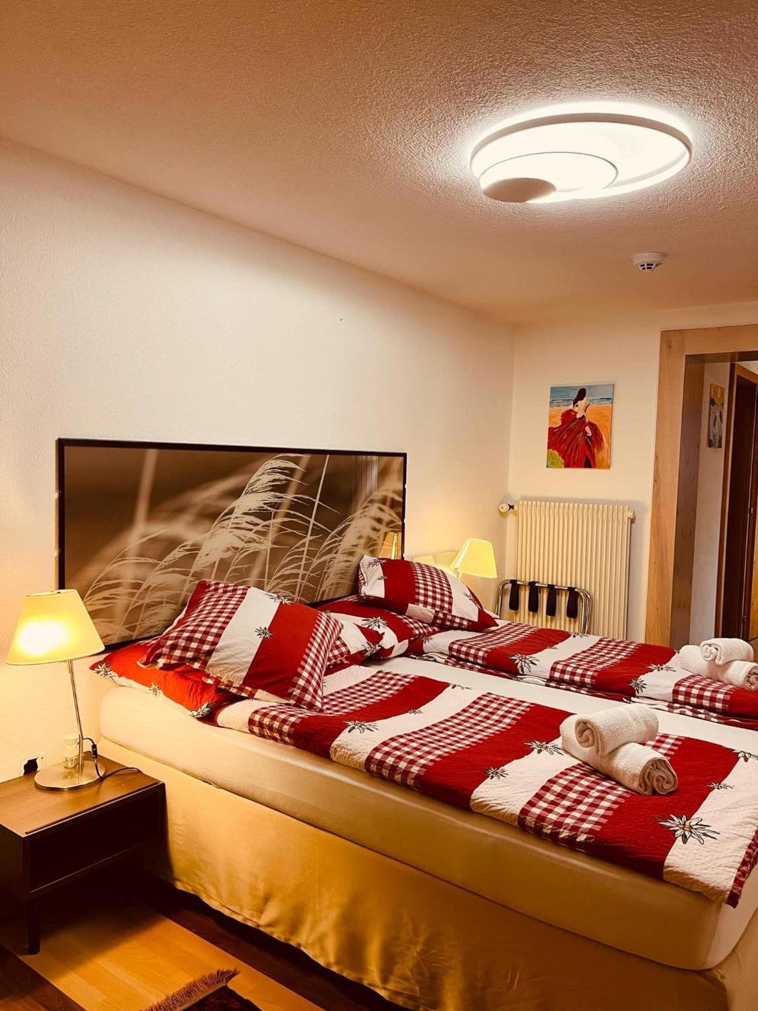 Hotel Rhoneblick Guttet-Feschel Buitenkant foto
