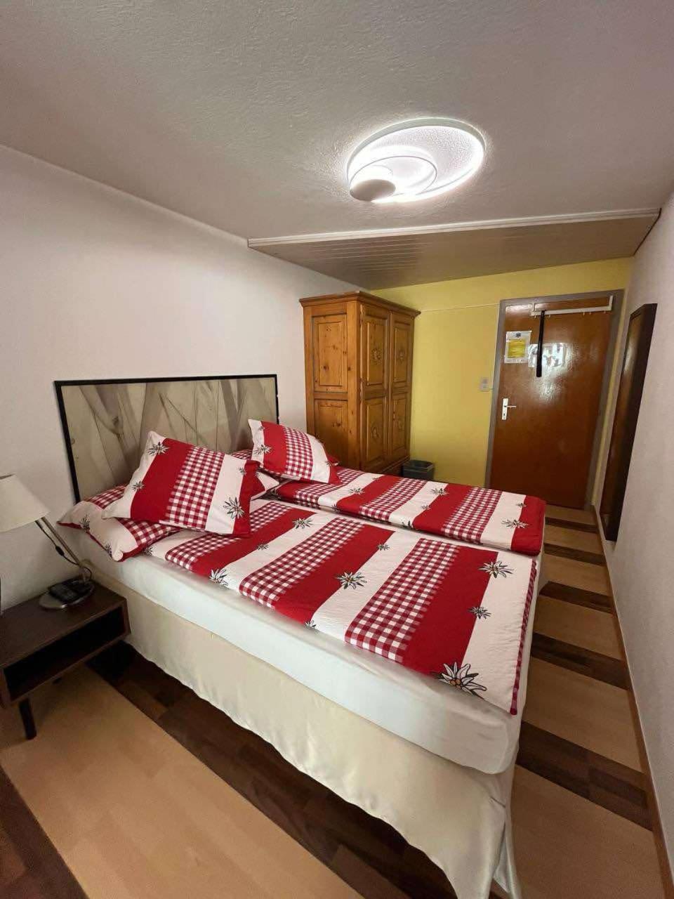 Hotel Rhoneblick Guttet-Feschel Buitenkant foto